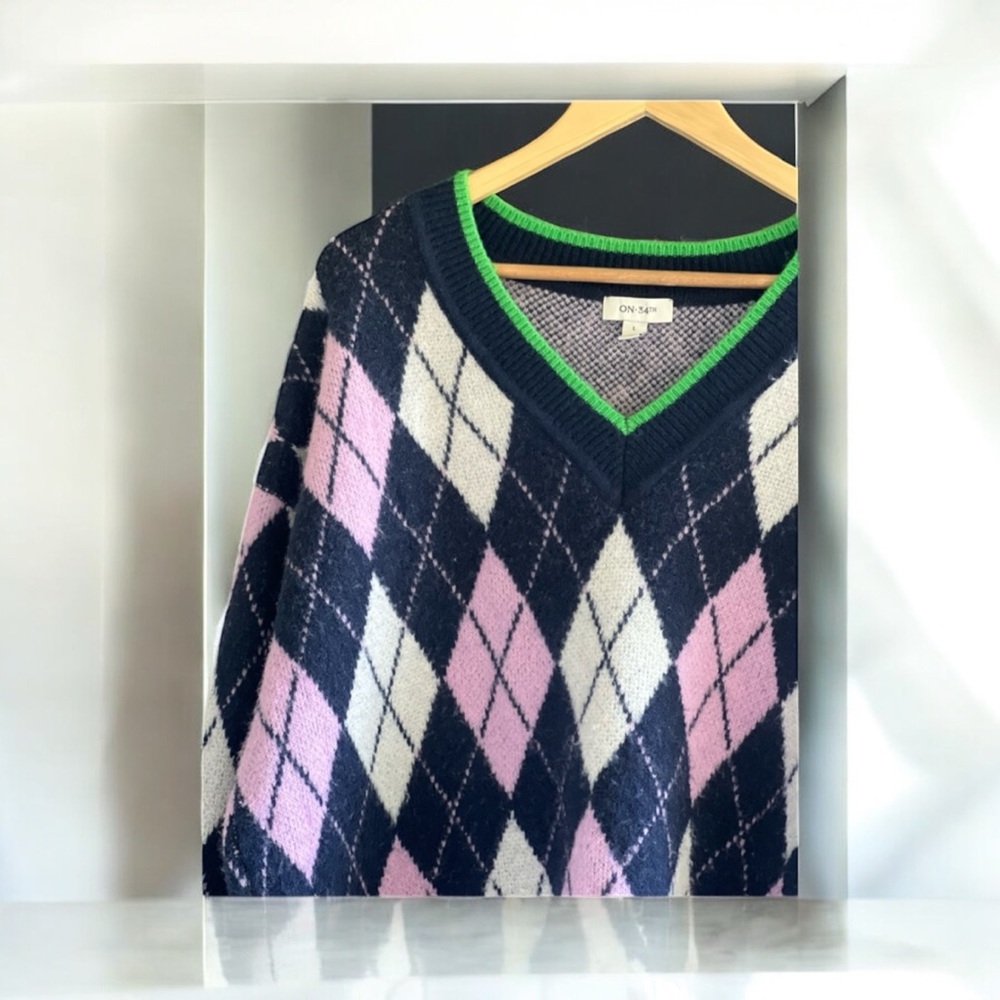 On 34th Women's Argyle V-Neck Drop-Shoulder Sweater. - Picture 4 of 16